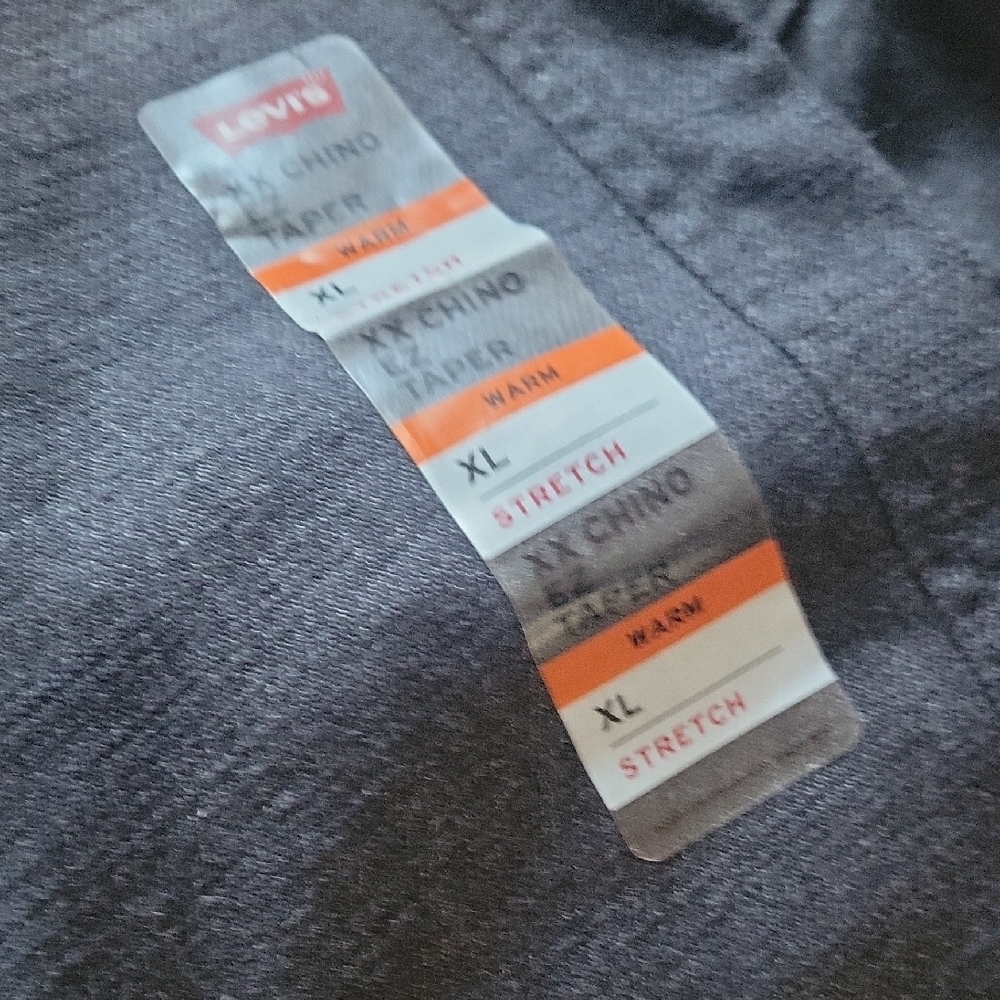 Levi's EZ Tapper Dark Gray Chinos for Men - Picture 4 of 4